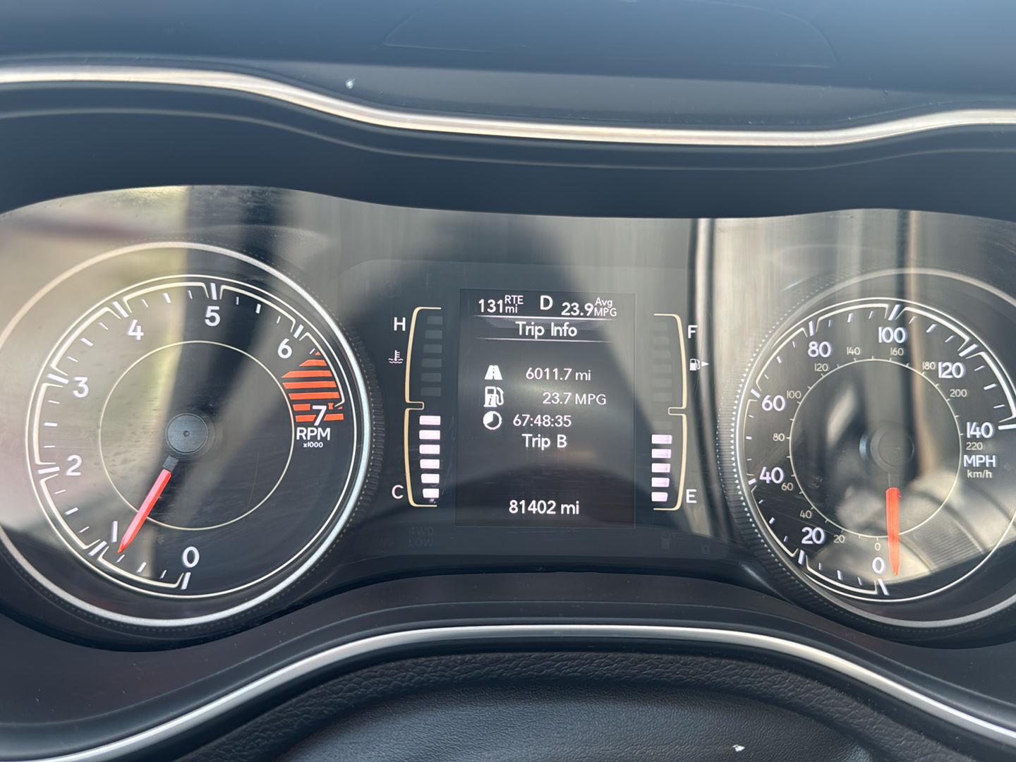 2020 Jeep Cherokee Latitude Plus - Photo 32