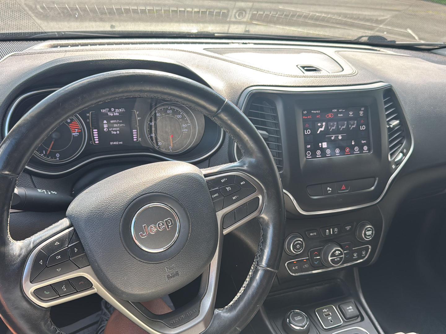 2020 Jeep Cherokee Latitude Plus - Photo 33