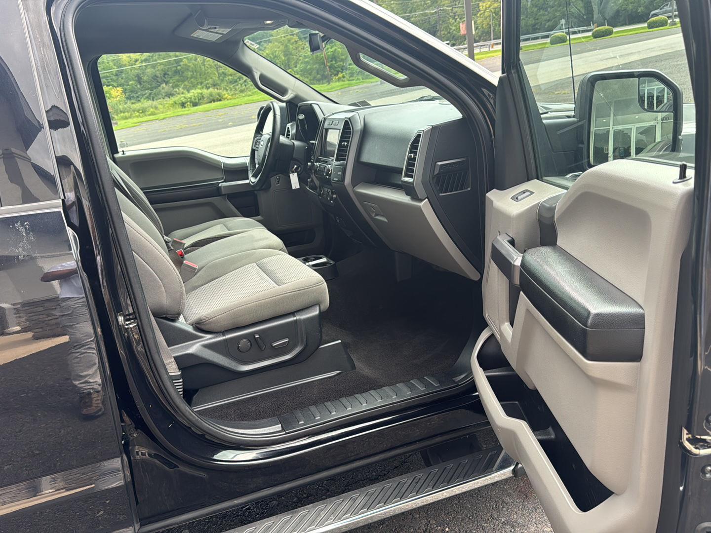 2019 Ford F-150 XLT - Photo 35