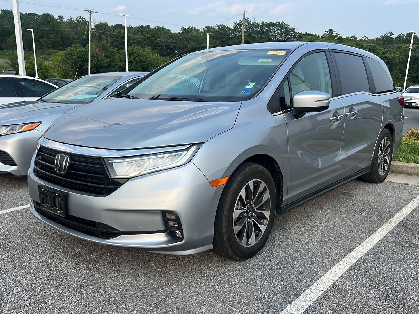 Lunar Silver Metallic 2024 Honda Odyssey Minivan Front-Wheel Drive Automatic