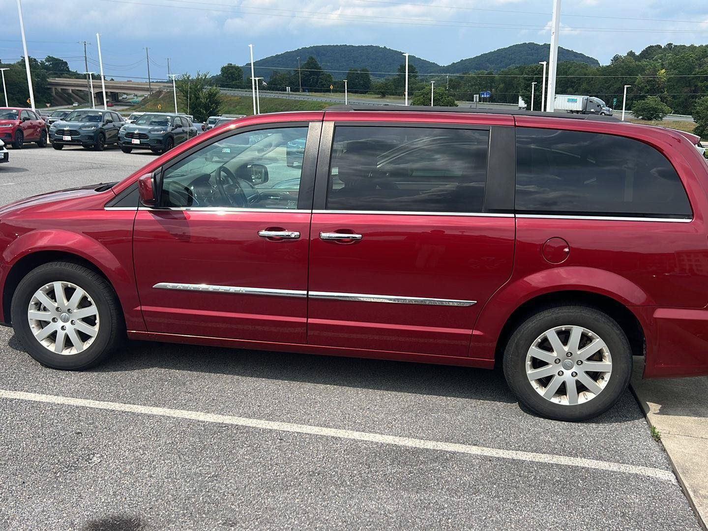 View vehicle photo 2