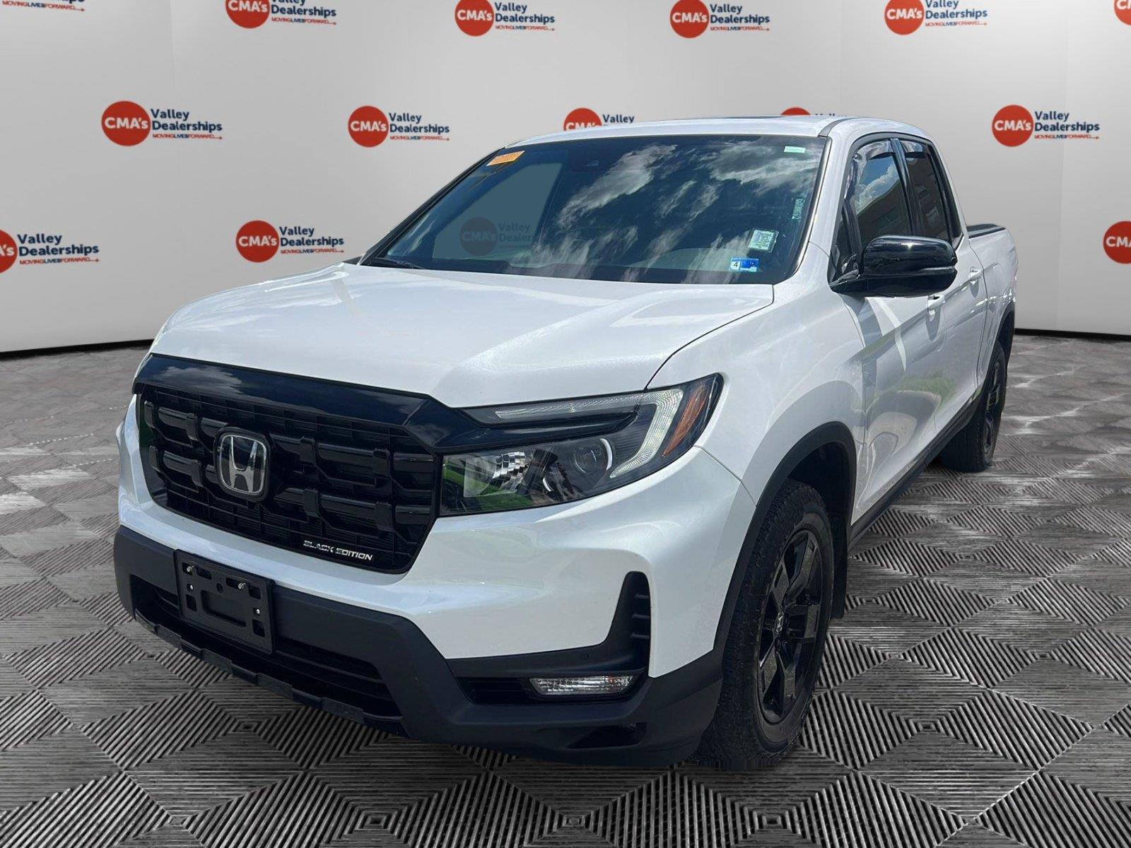 2025 Honda Ridgeline Black Edition AWD   