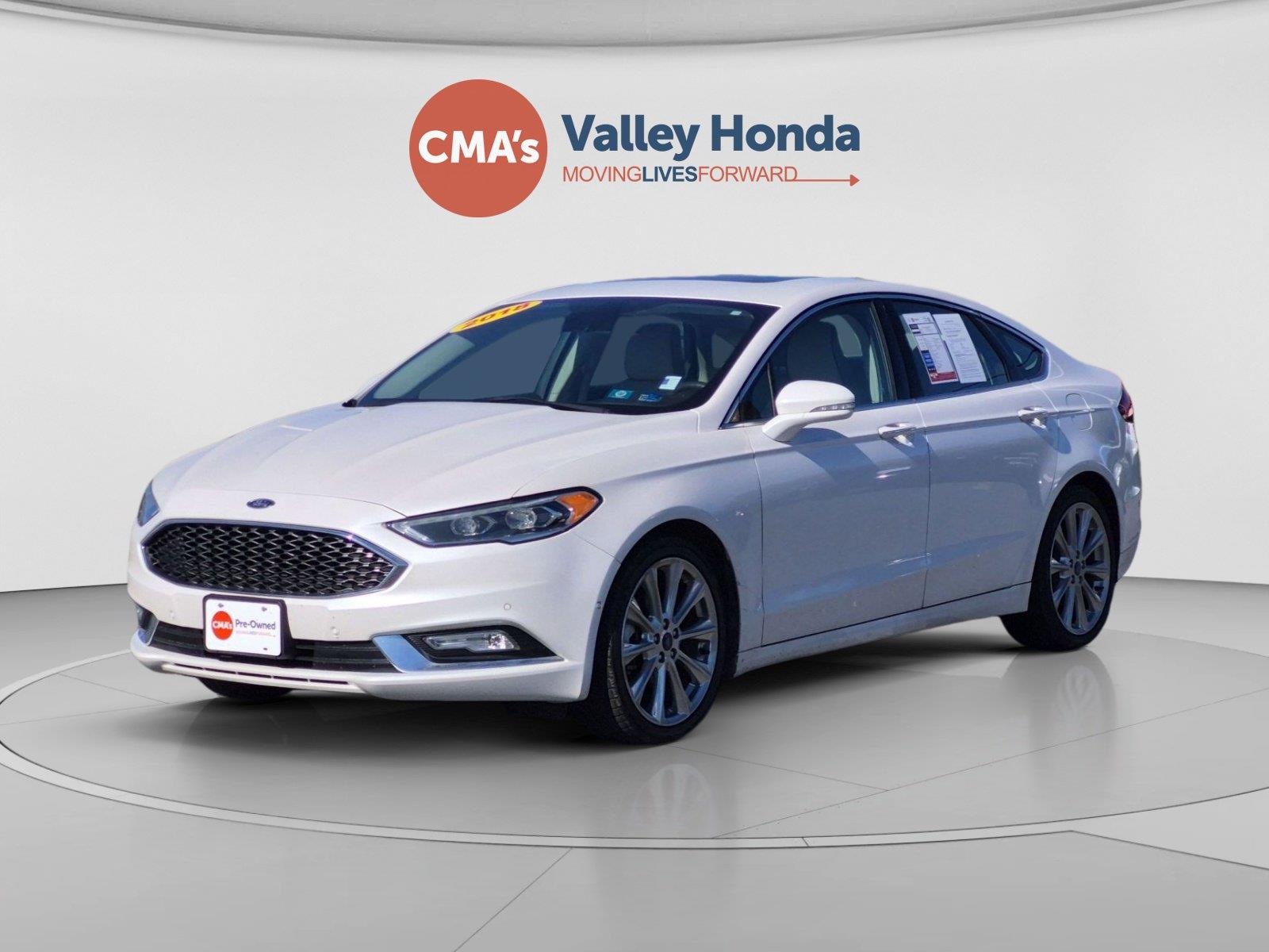 White Platinum Metallic Tri-Coat 2018 Ford Fusion Sedan Front-Wheel Drive 6-Speed Automatic