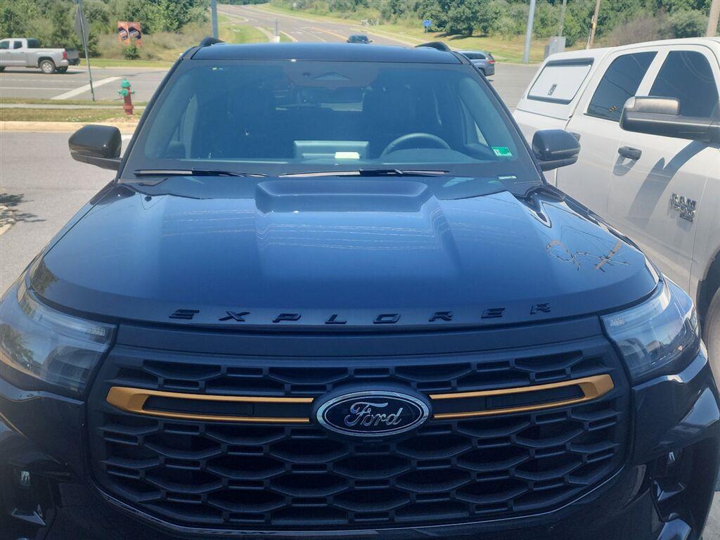 Agate Black 2026 Ford Explorer SUV / Crossover All-Wheel Drive Automatic