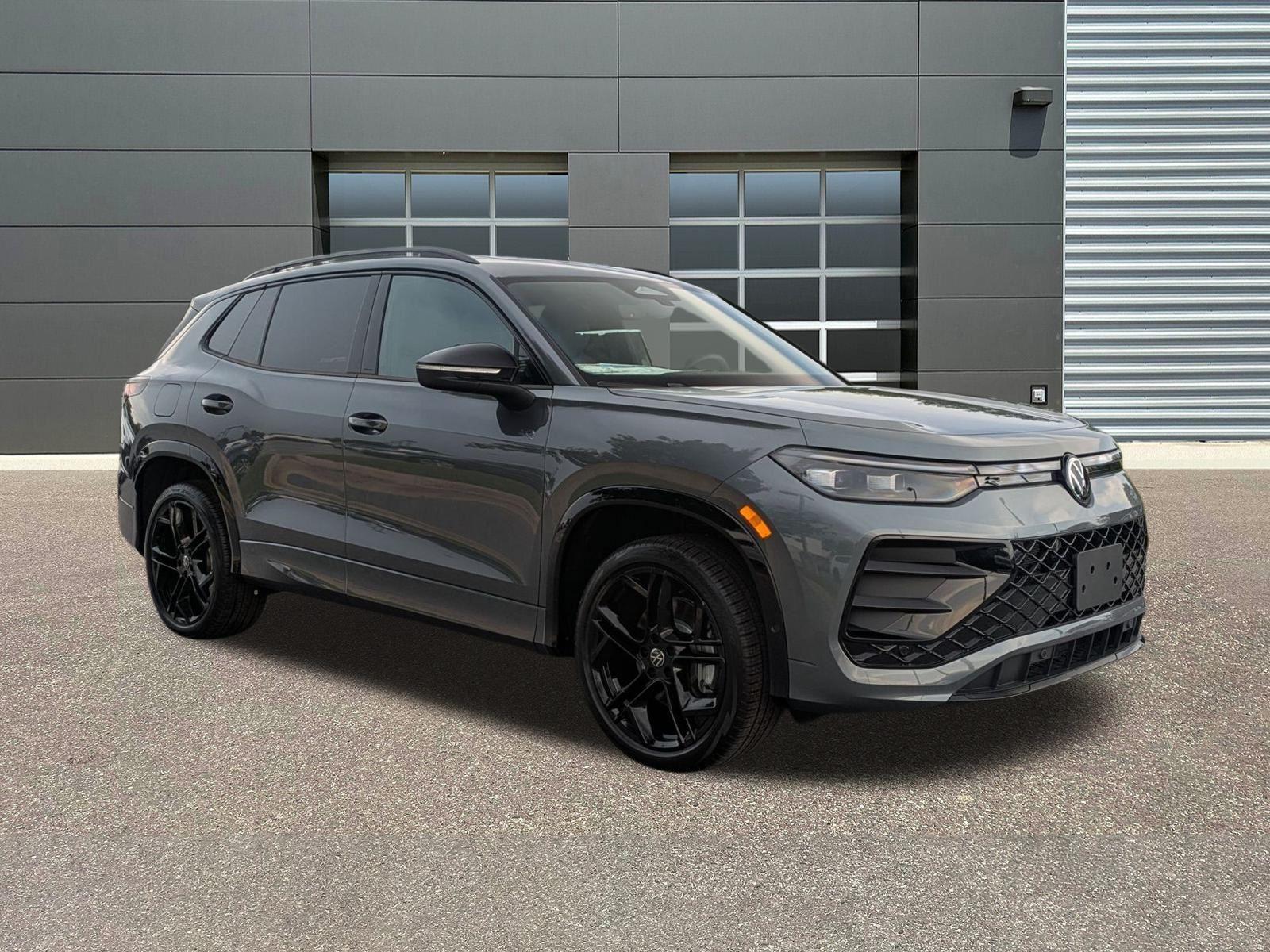 2025 Volkswagen Tiguan SE R-Line Black 4Motion