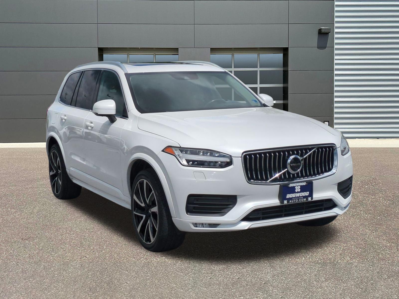 2021 Volvo XC90 T6 Momentum 7-Passenger AWD