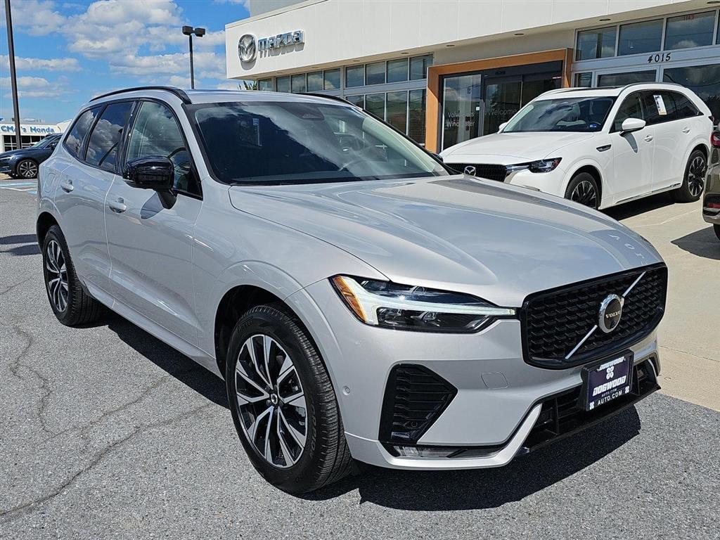 2025 Volvo XC60 B5 Plus Dark Theme AWD