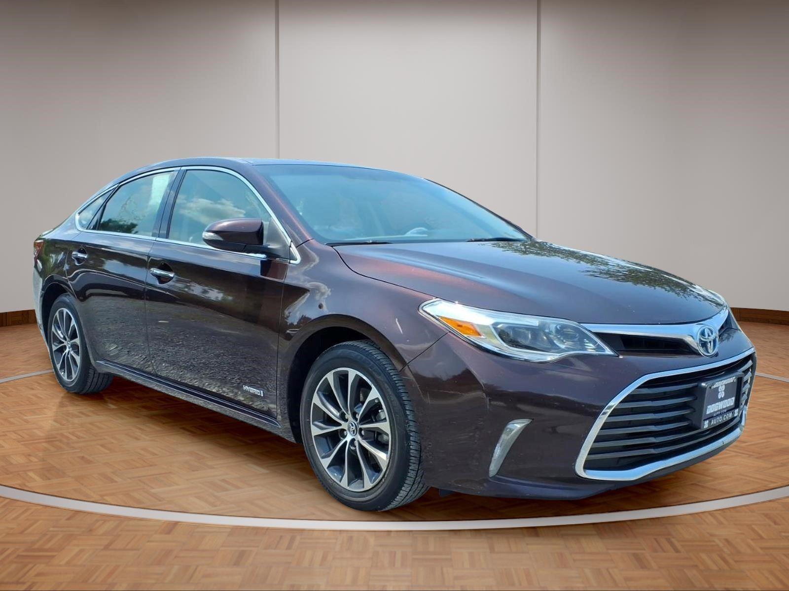 Red (Sizzling Crimson Mica) 2016 Toyota Avalon Hybrid Sedan Front-Wheel Drive Continuously Variable Transmission