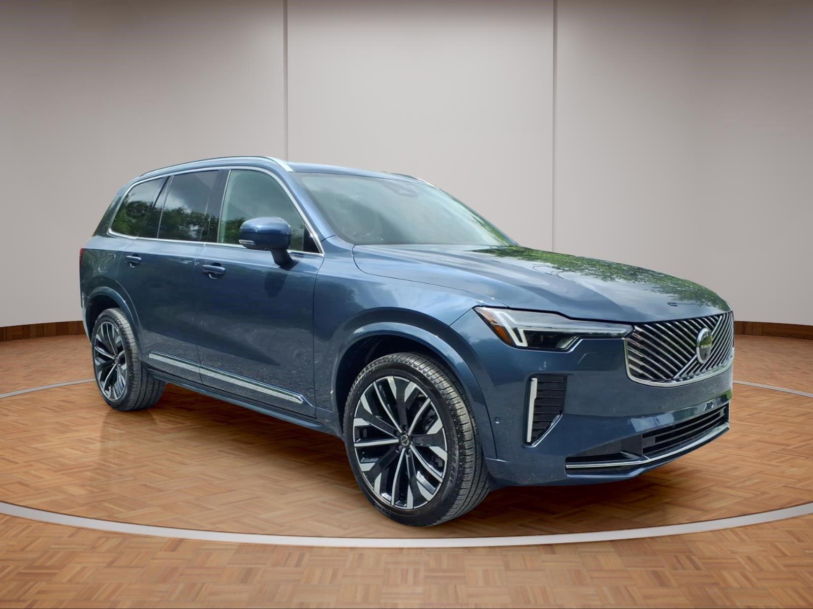 2026 Volvo XC90 B6 Plus Bright Theme AWD