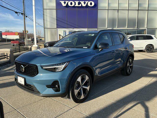 Fjord Blue Metallic 2025 Volvo XC40 B5 Plus Dark Theme AWD SUV / Crossover All-Wheel Drive Automatic