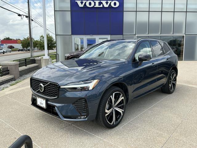 Denim Blue Metallic 2024 Volvo XC60 B5 Ultimate Dark Theme AWD SUV / Crossover All-Wheel Drive Automatic