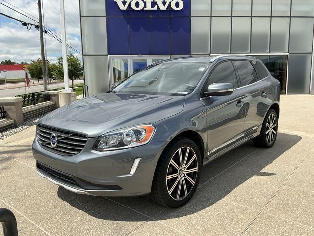 Gray (Osmium Grey Metallic) 2017 Volvo XC60 SUV / Crossover All-Wheel Drive Automatic