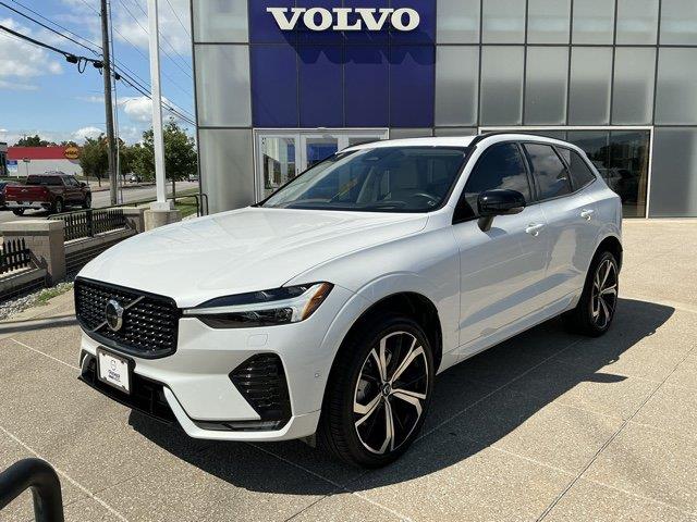 Crystal White Metallic 2024 Volvo XC60 SUV / Crossover All-Wheel Drive Automatic