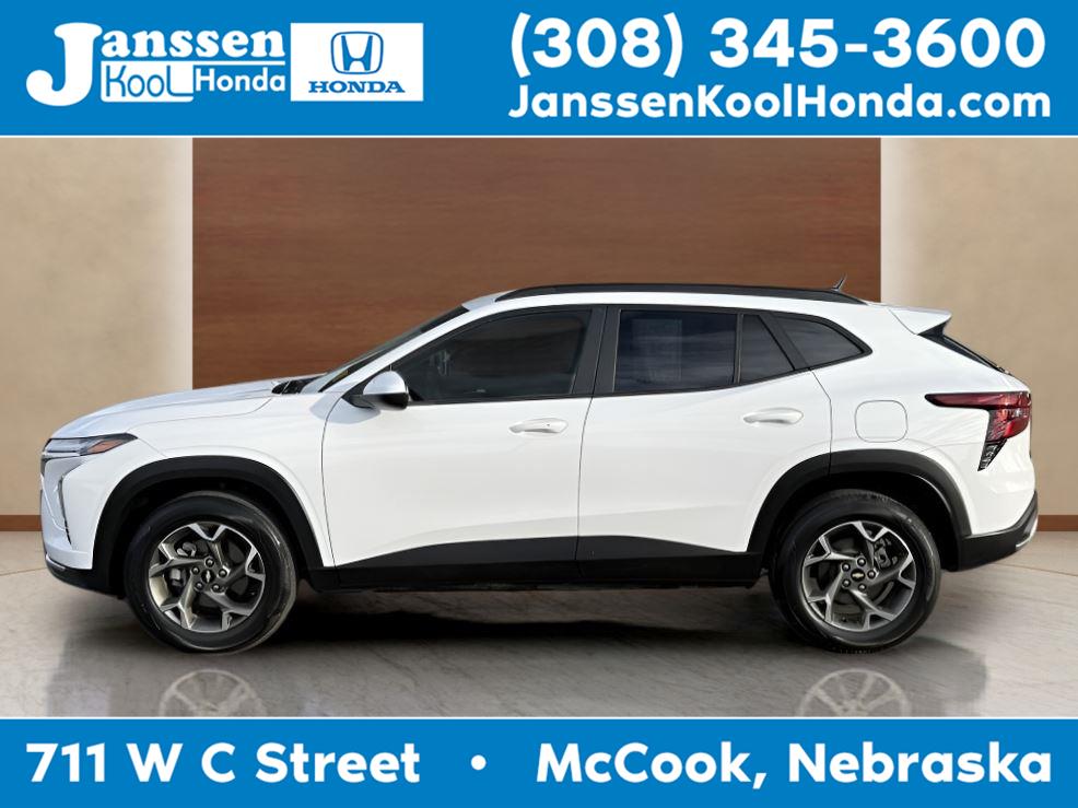 2025 Chevrolet Trax LT FWD