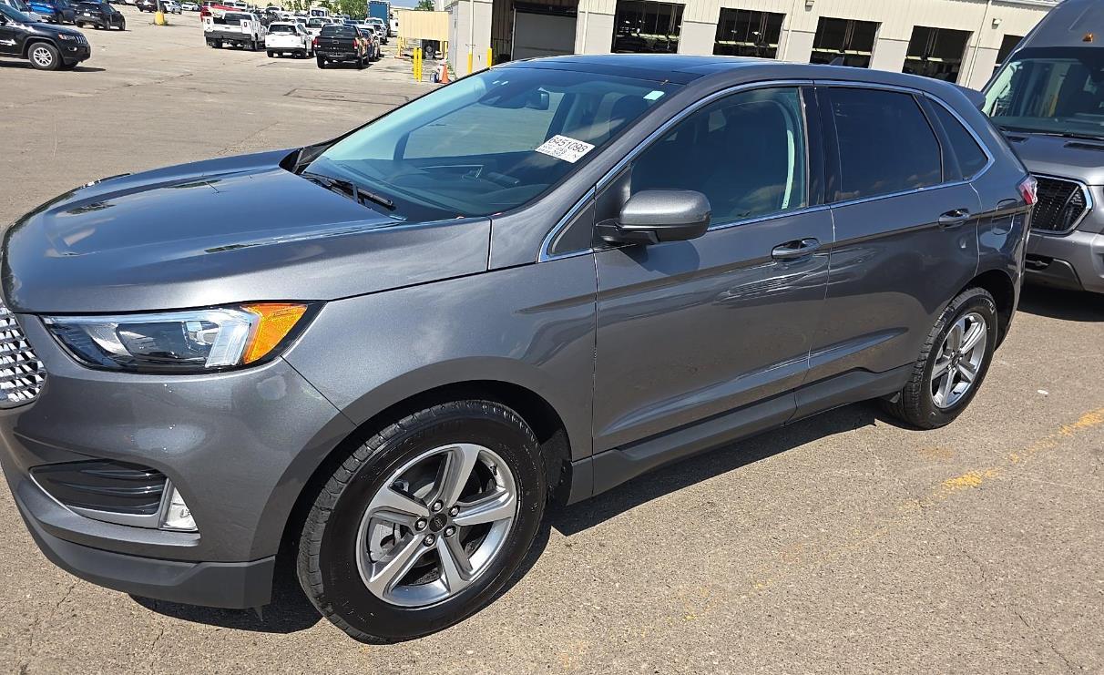 Carbonized Gray Metallic 2024 Ford Edge SUV / Crossover All-Wheel Drive 8-Speed Automatic