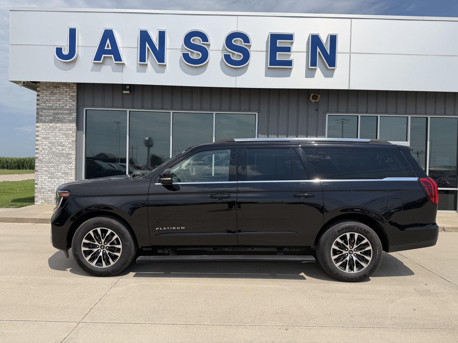 Agate Black Metallic 2025 Ford Expedition SUV / Crossover Four-Wheel Drive Automatic