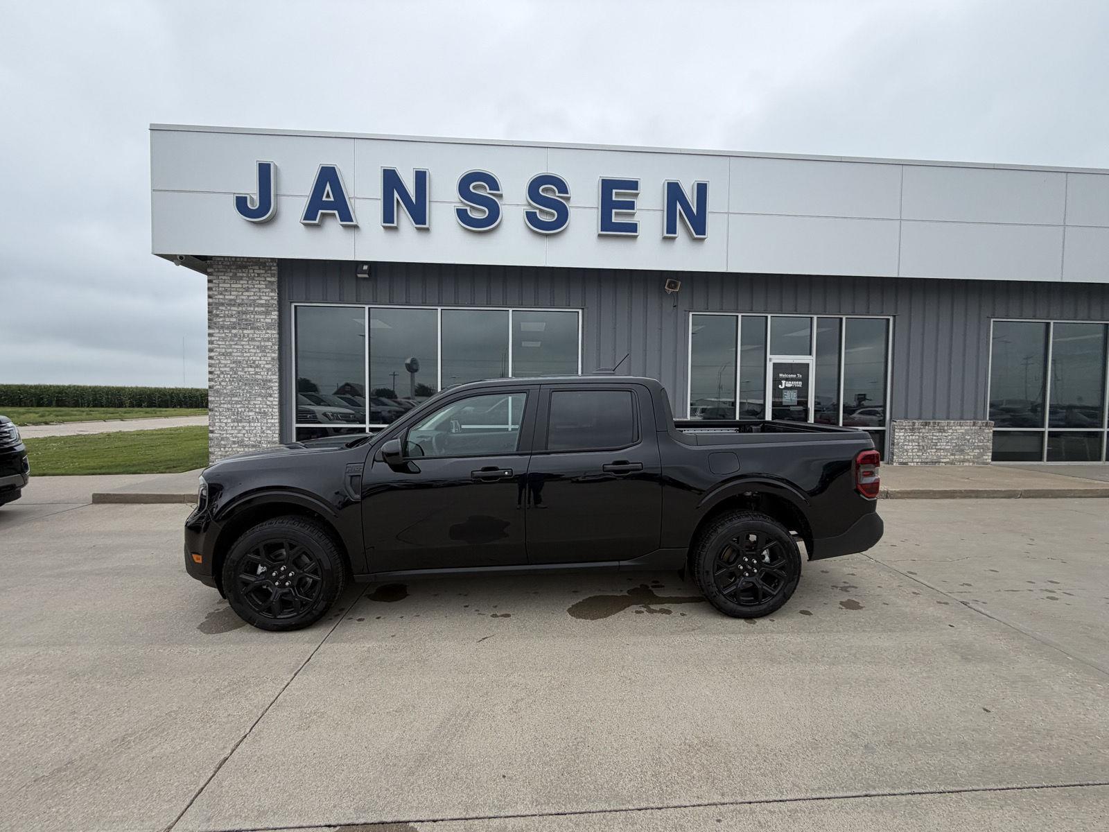SAHDOW BLACK 2026 Ford Maverick Pickup Truck All-Wheel Drive Continuously Variable Transmission