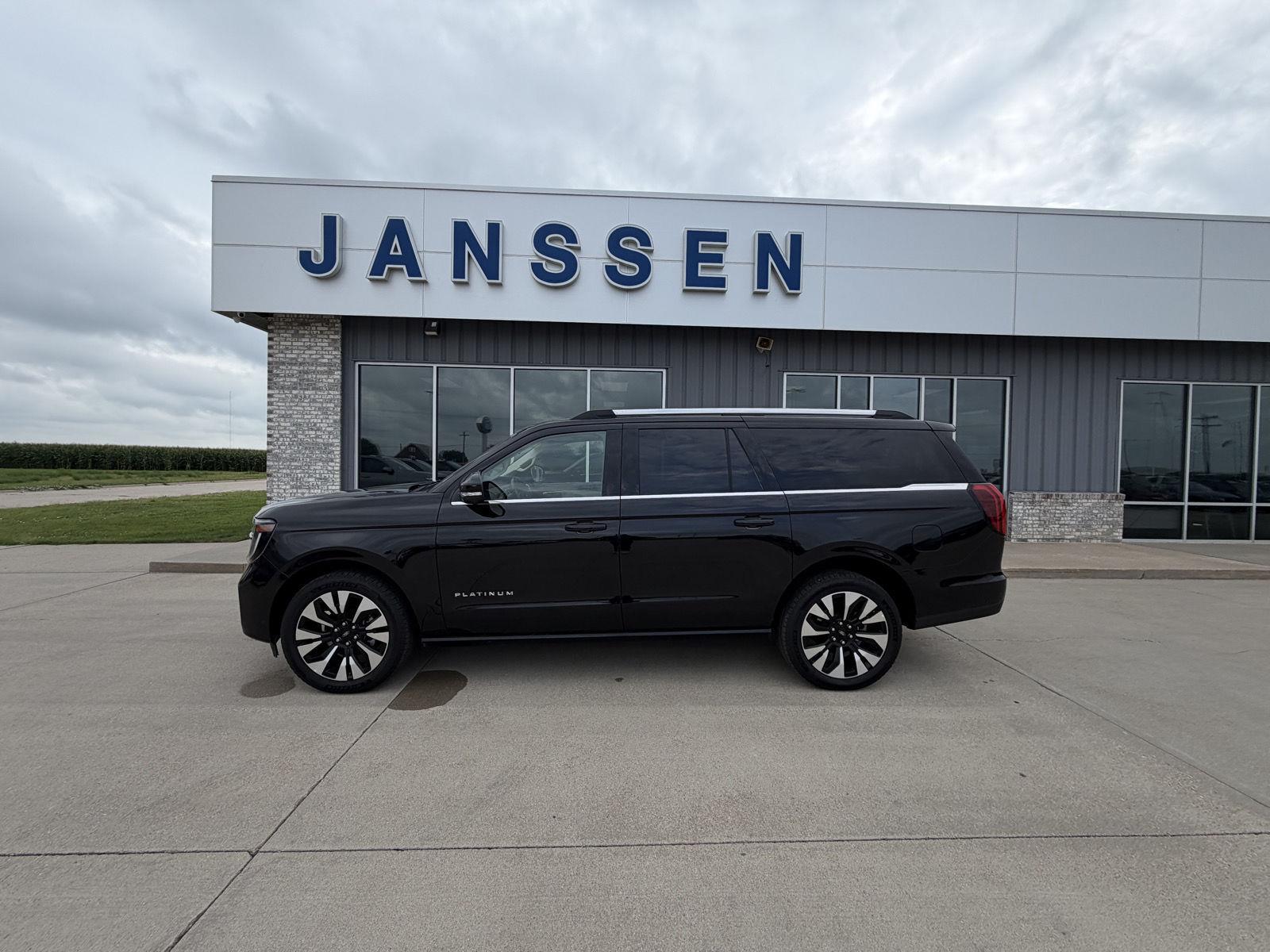 CRYSTAL BLACK PEARL 2025 Ford Expedition SUV / Crossover Four-Wheel Drive Automatic
