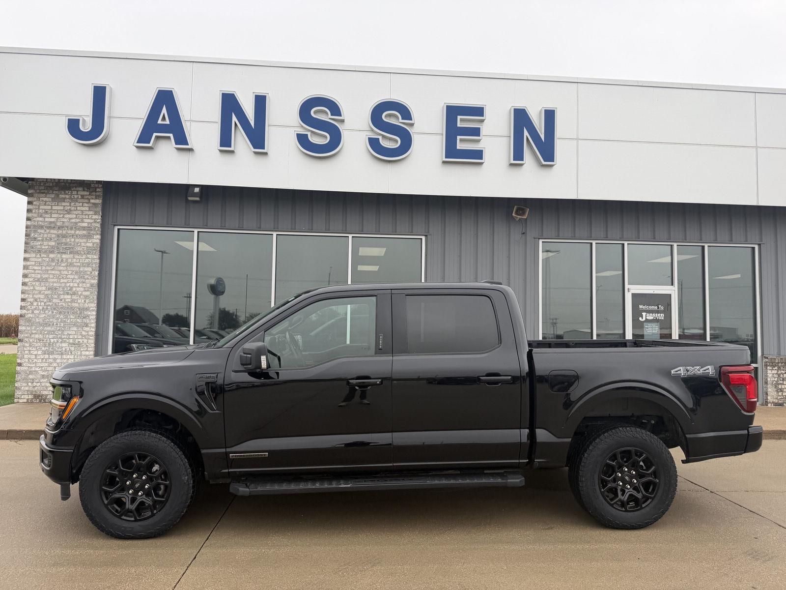 CRYSTAL BLACK PEARL 2024 Ford F-150 Pickup Truck Four-Wheel Drive Automatic