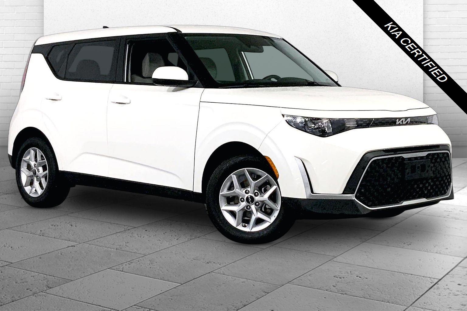 Snow White Pearl 2025 Kia Soul SUV / Crossover Front-Wheel Drive Continuously Variable Transmission