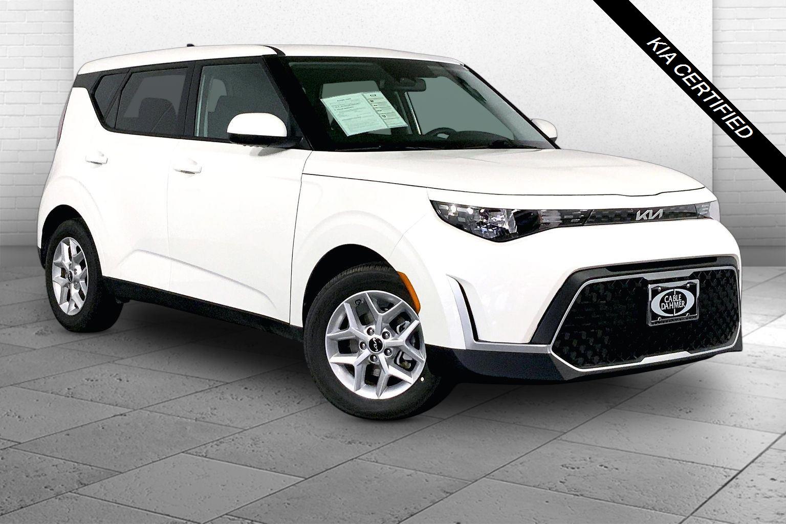  2025 Kia Soul LX FWD   