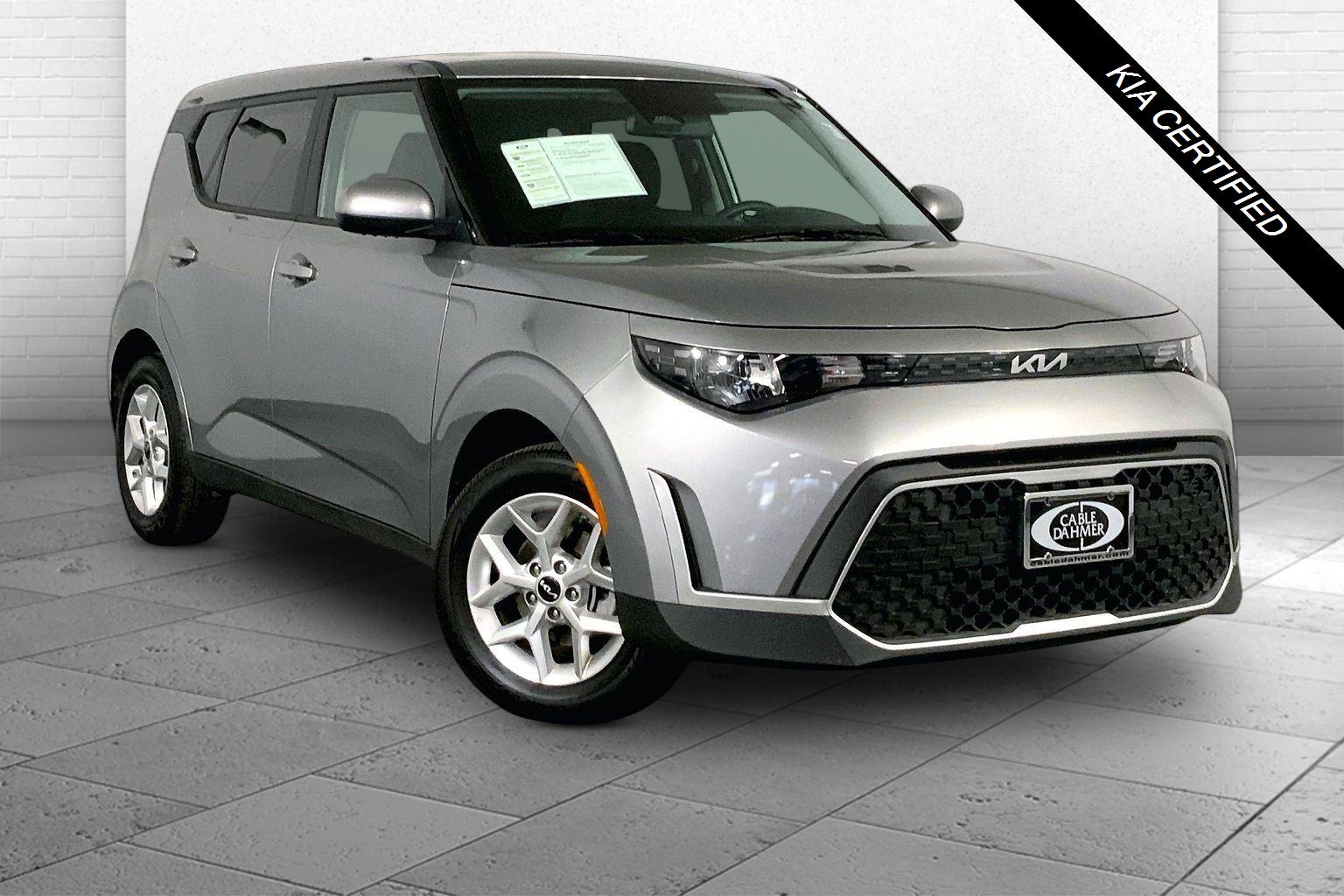 Steel Gray 2025 Kia Soul SUV / Crossover Front-Wheel Drive Continuously Variable Transmission