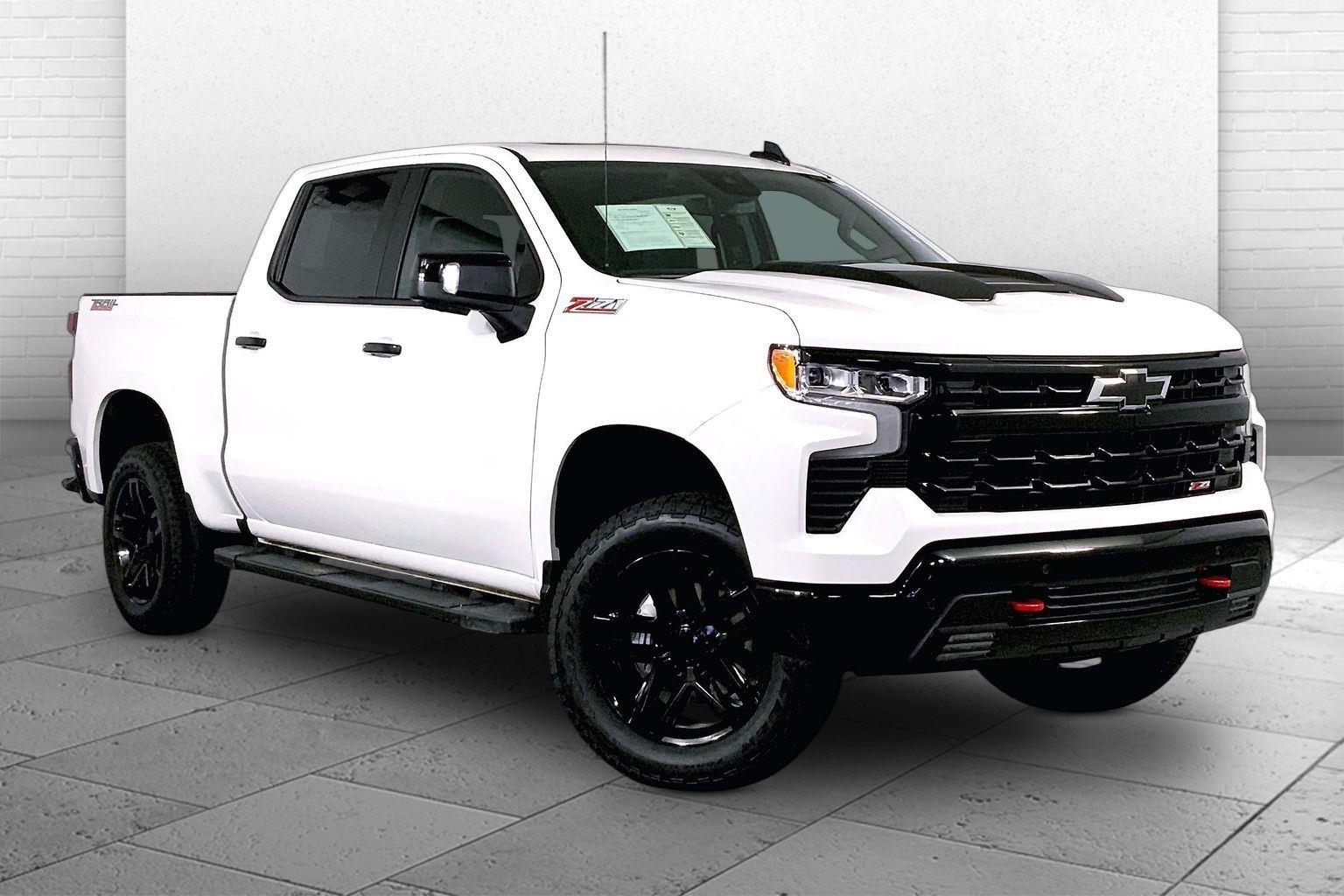  2026 Chevrolet Silverado 1500 LT Trail Boss Crew Cab 4WD   