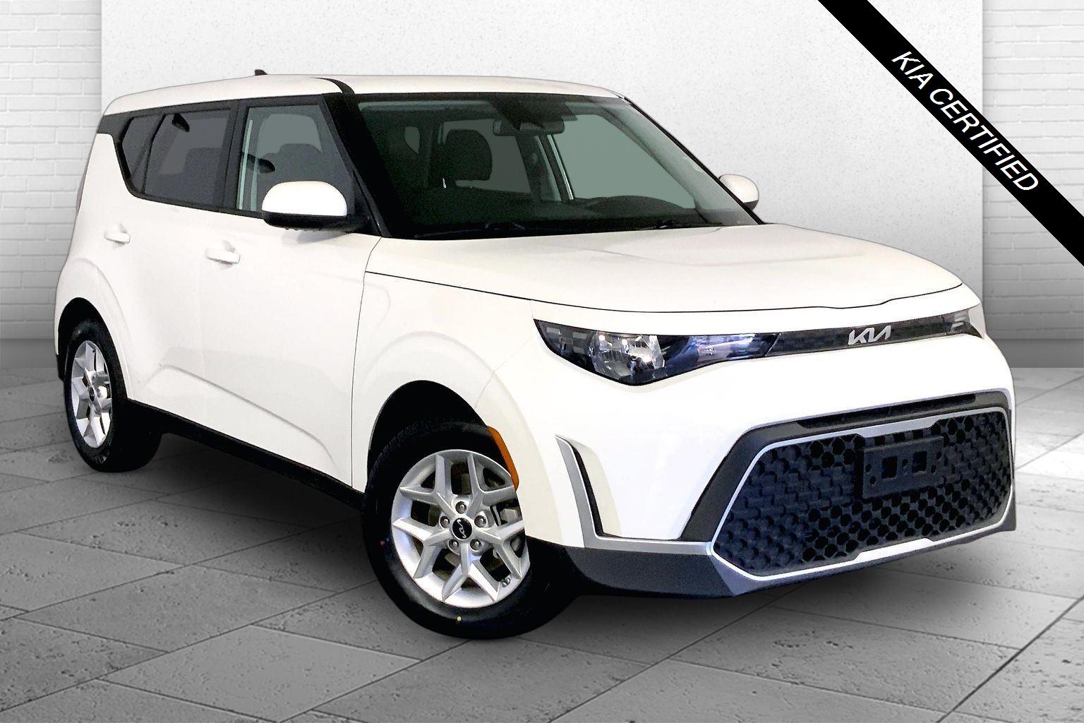 Snow White Pearl 2025 Kia Soul SUV / Crossover Front-Wheel Drive Continuously Variable Transmission
