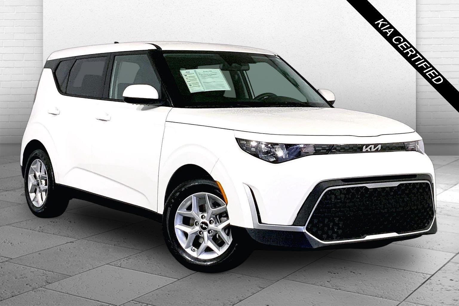 Snow White Pearl 2025 Kia Soul SUV / Crossover Front-Wheel Drive Continuously Variable Transmission