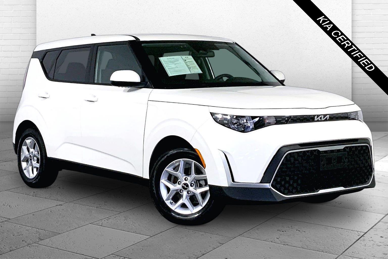 Snow White Pearl 2025 Kia Soul SUV / Crossover Front-Wheel Drive Continuously Variable Transmission
