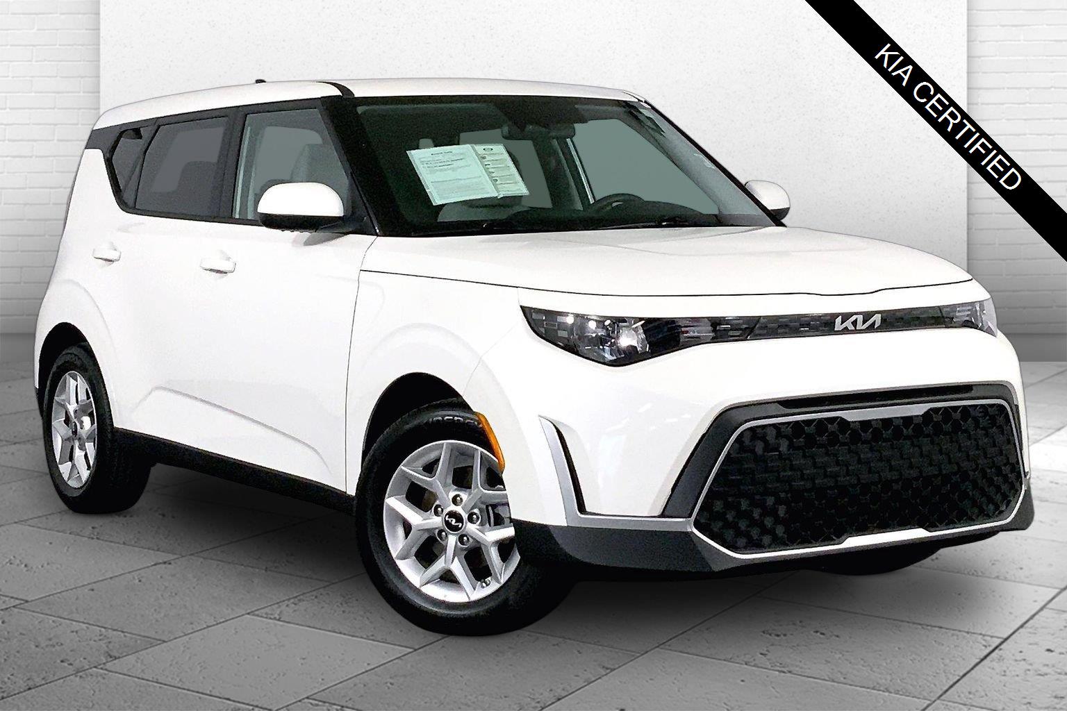 Snow White Pearl 2025 Kia Soul SUV / Crossover Front-Wheel Drive Continuously Variable Transmission