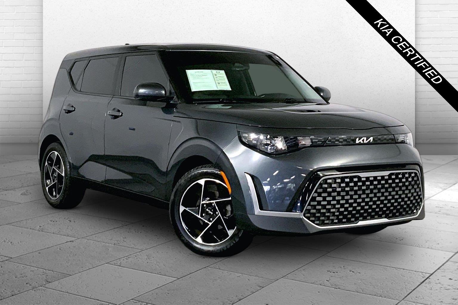 Gravity Gray 2023 Kia Soul SUV / Crossover Front-Wheel Drive Continuously Variable Transmission