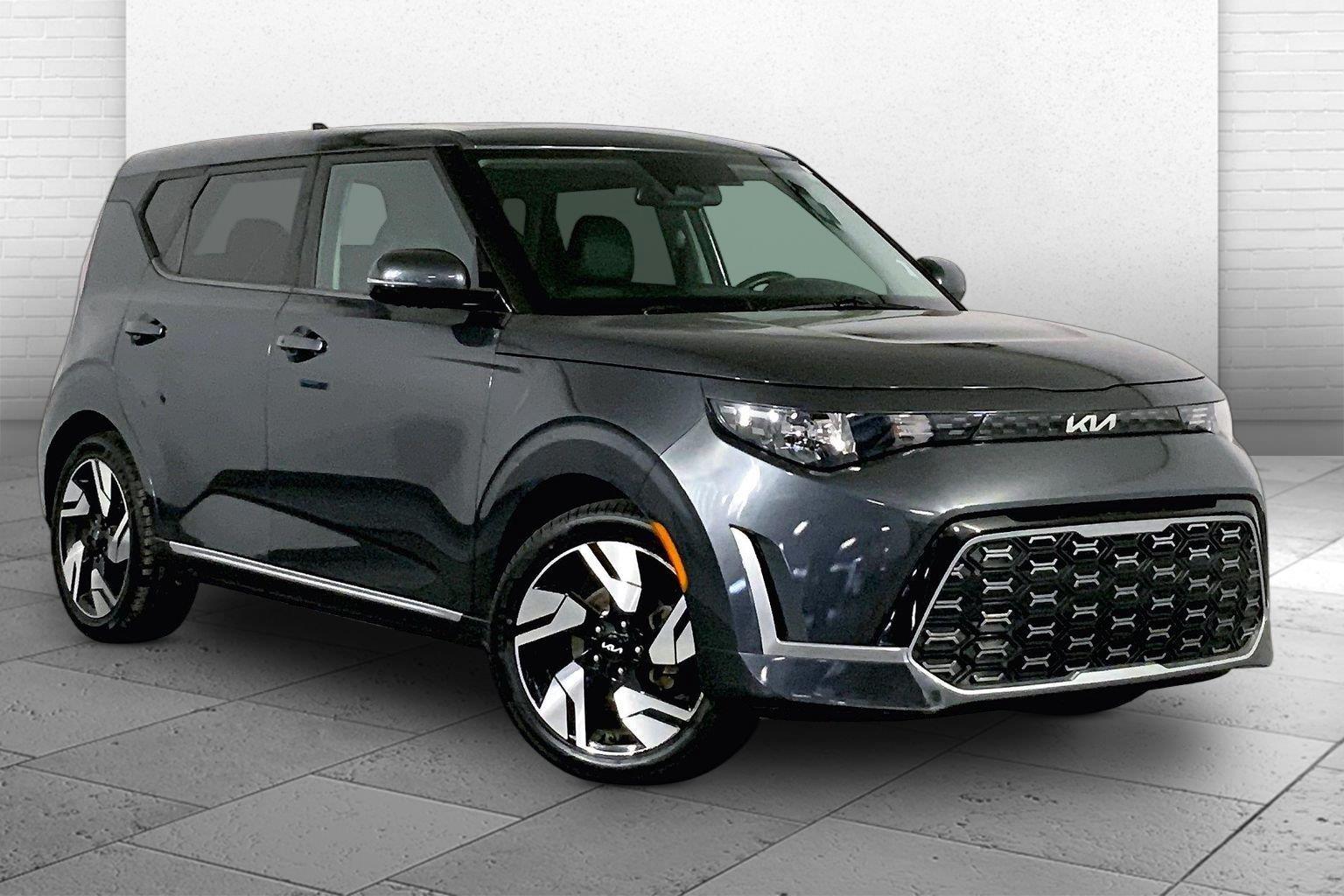 Gravity Gray 2023 Kia Soul SUV / Crossover Front-Wheel Drive Continuously Variable Transmission