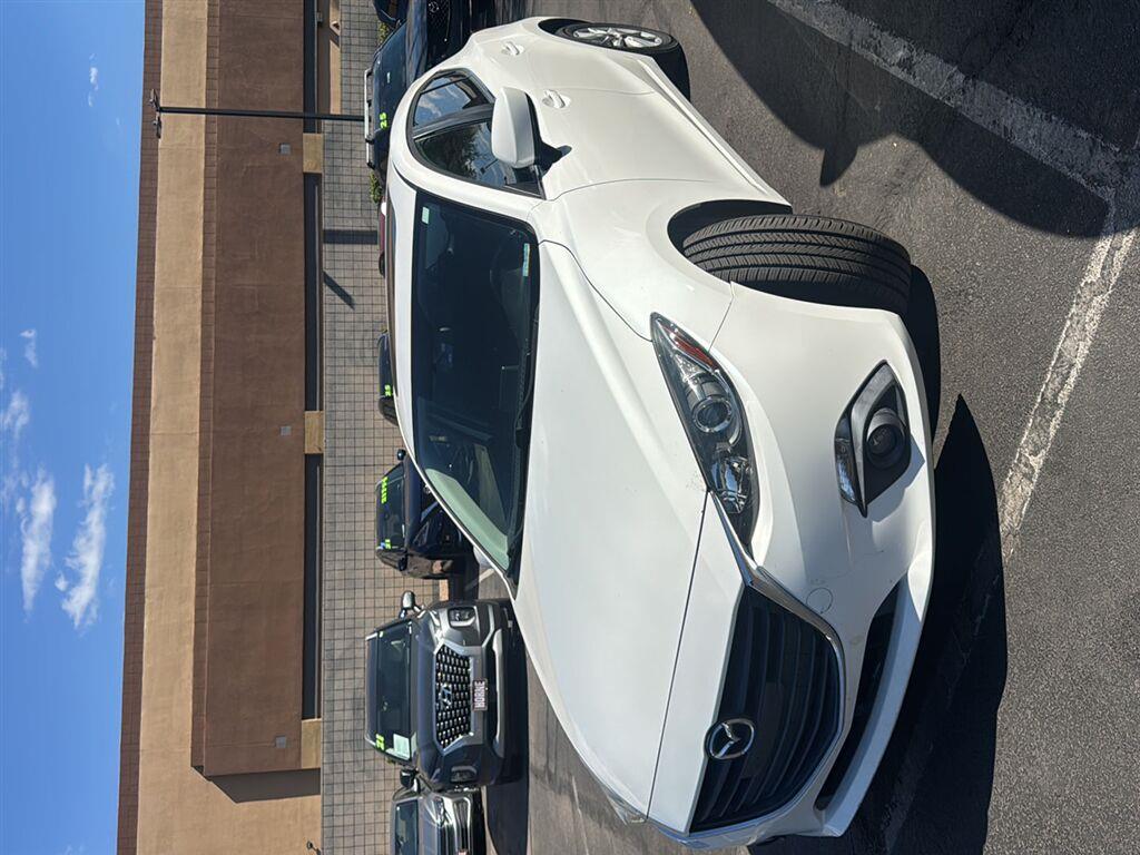 Snowflake White Pearl Mica 2015 Mazda MAZDA3 Hatchback Front-Wheel Drive Automatic