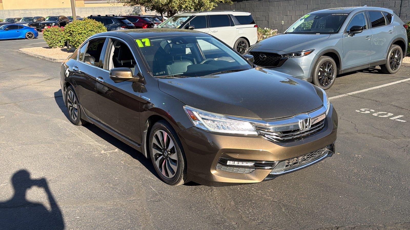  2017 Honda Accord Hybrid Touring   