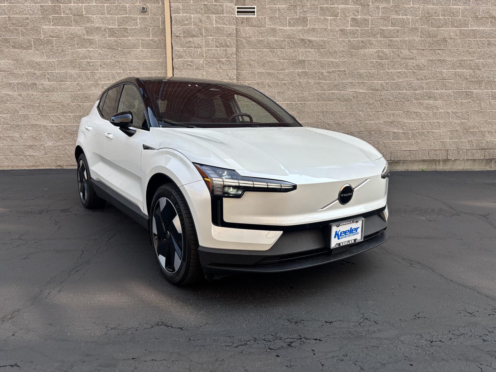 2025 Volvo EX30 Twin Plus eAWD