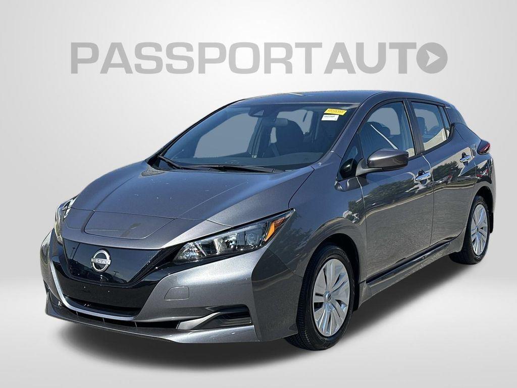 Gray (Gun Metallic) 2023 Nissan LEAF Hatchback Front-Wheel Drive Automatic