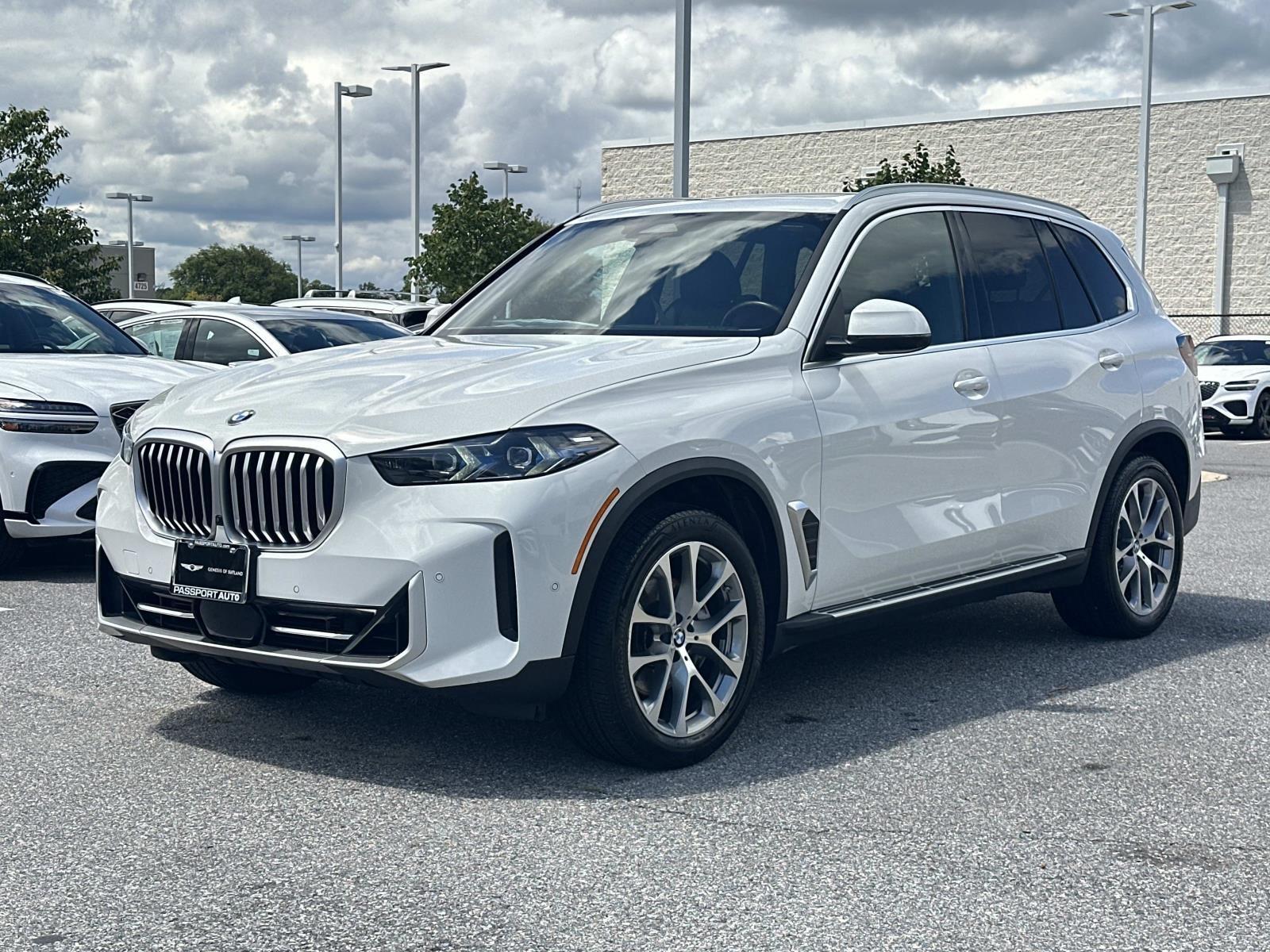 Black Sapphire Metallic 2026 BMW X5 SUV / Crossover All-Wheel Drive 8-Speed Automatic