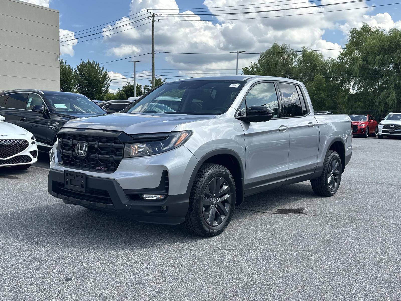 Lunar Silver Metallic 2024 Honda Ridgeline Pickup Truck All-Wheel Drive 9-Speed Automatic