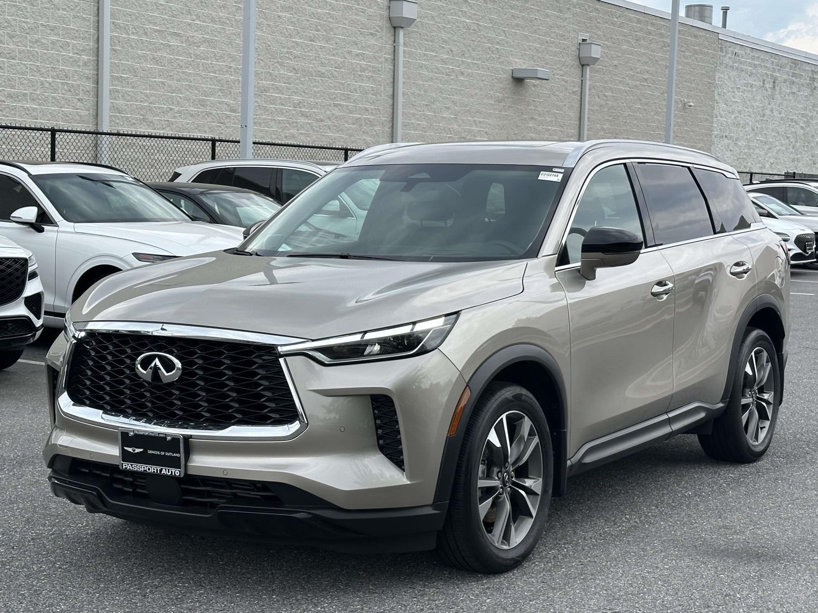  2025 INFINITI QX60 Luxe AWD   