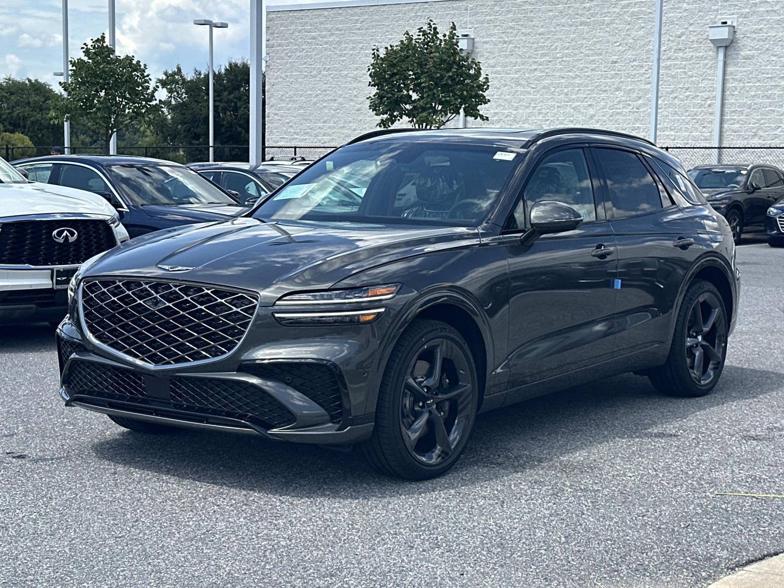 Makalu Gray 2027 Genesis GV70 SUV / Crossover All-Wheel Drive Automatic