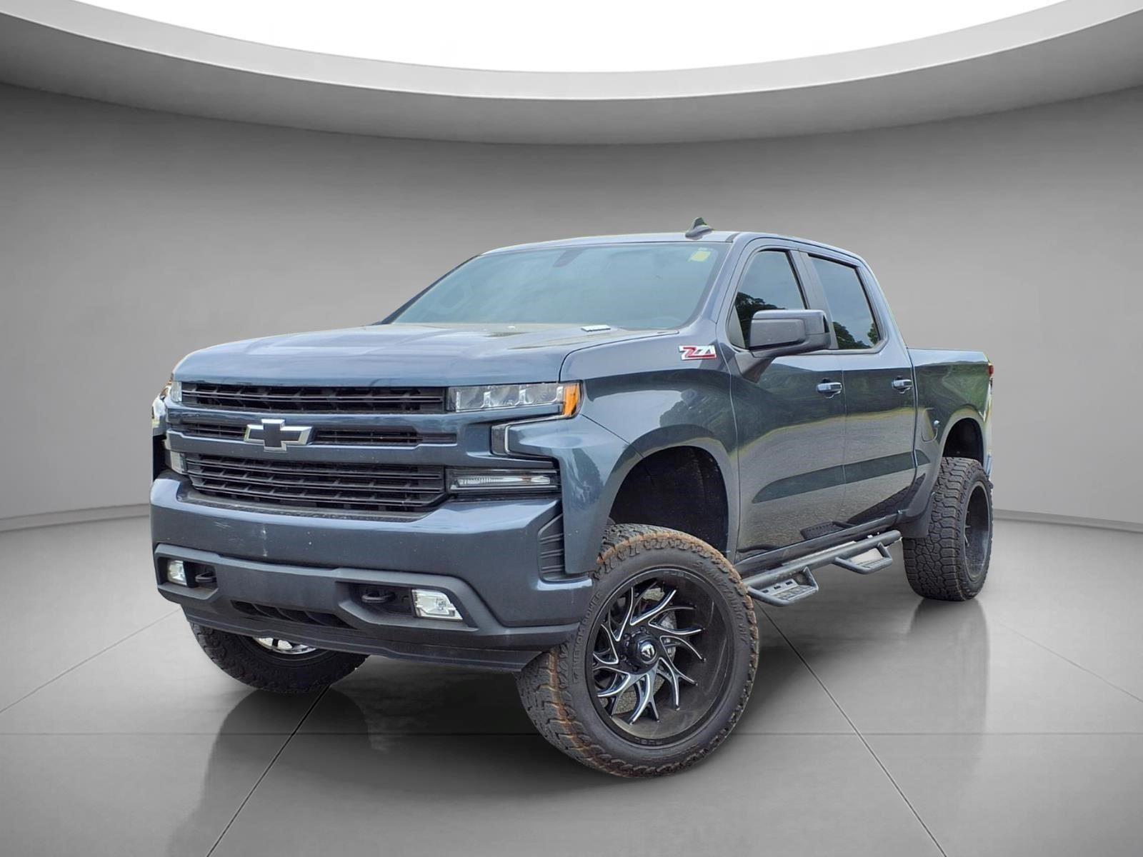 Shadow Gray Metallic 2020 Chevrolet Silverado 1500 RST Crew Cab 4WD Pickup Truck Four-Wheel Drive Automatic