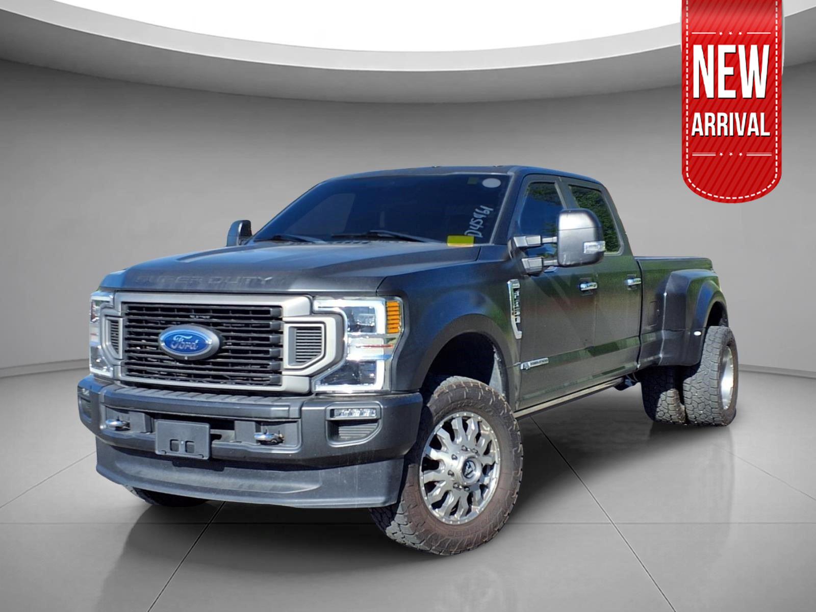 Agate Black Metallic 2020 Ford F-350 Super Duty King Ranch Crew Cab LB DRW 4WD Pickup Truck Four-Wheel Drive Automatic