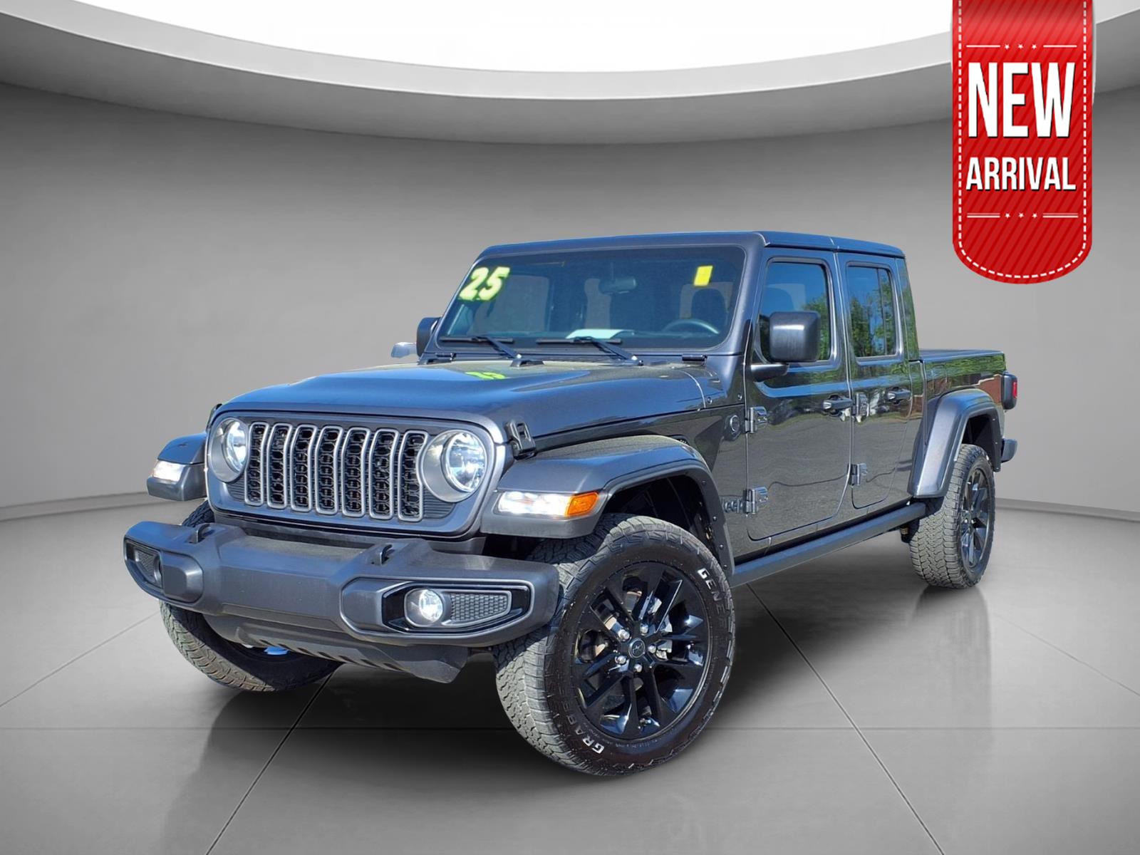 Gray (Granite Crystal Metallic Clearcoat) 2025 Jeep Gladiator NightHawk Crew Cab 4WD Pickup Truck Four-Wheel Drive 8-Speed Automatic