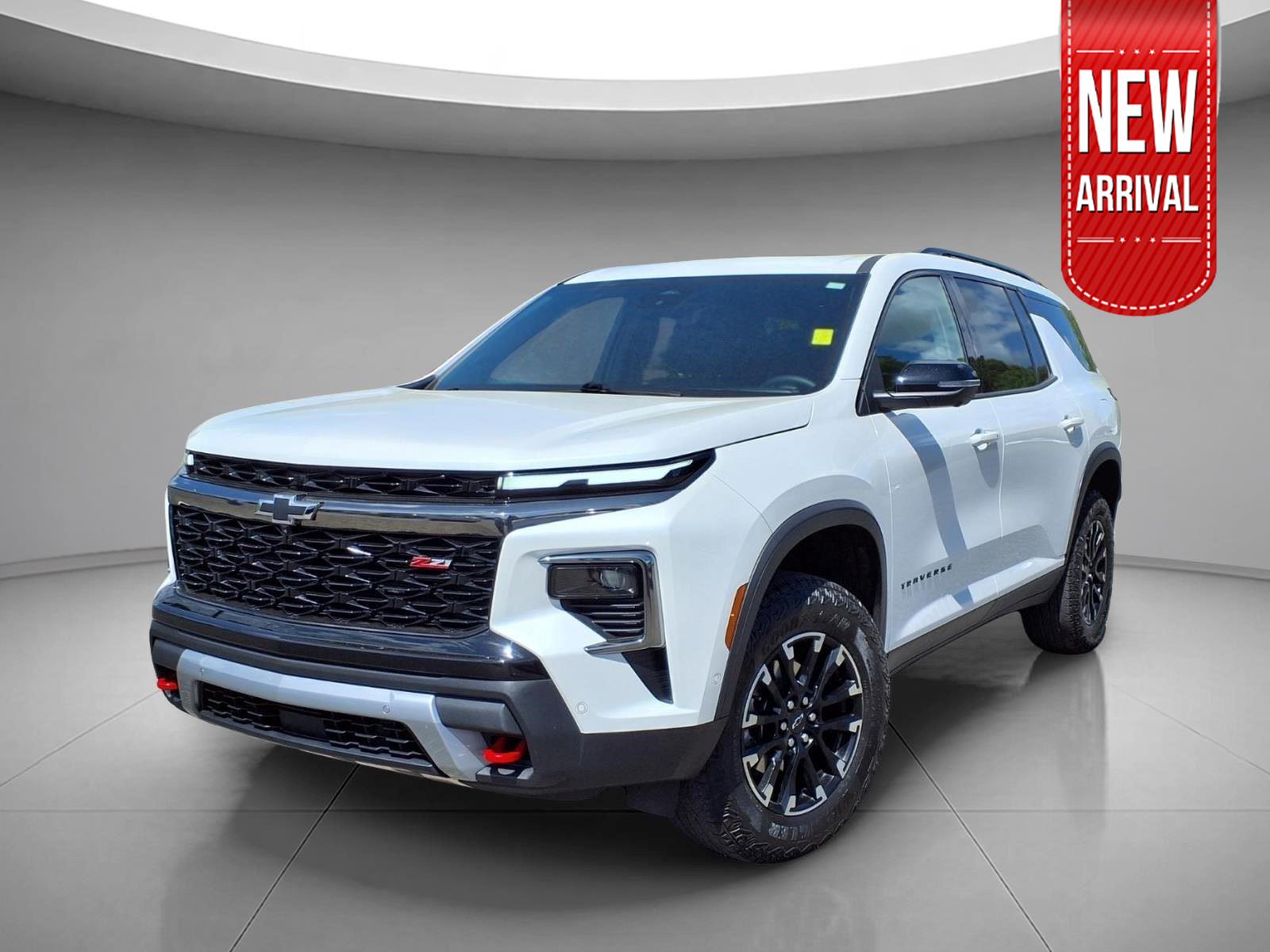 White (Iridescent Pearl Tricoat) 2024 Chevrolet Traverse Z71 AWD SUV / Crossover Four-Wheel Drive 8-Speed Automatic