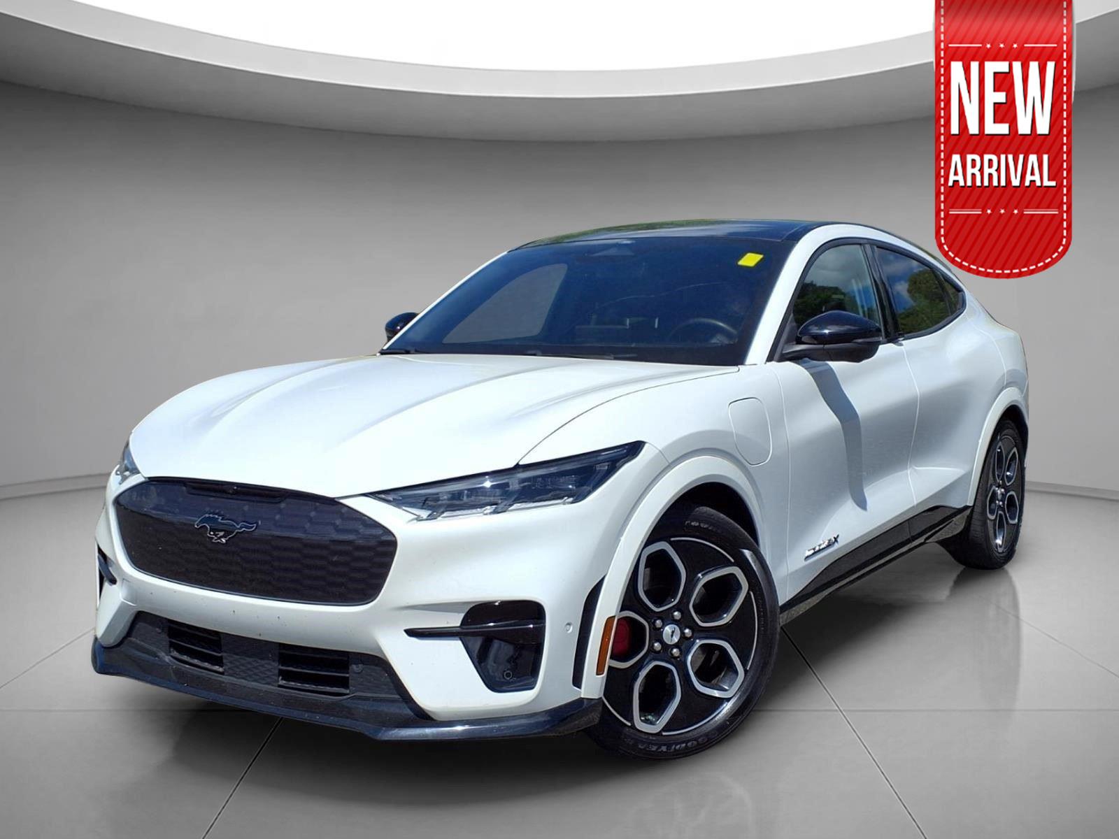 Star White Metallic Tri-Coat 2023 Ford Mustang Mach-E GT AWD SUV / Crossover All-Wheel Drive Automatic