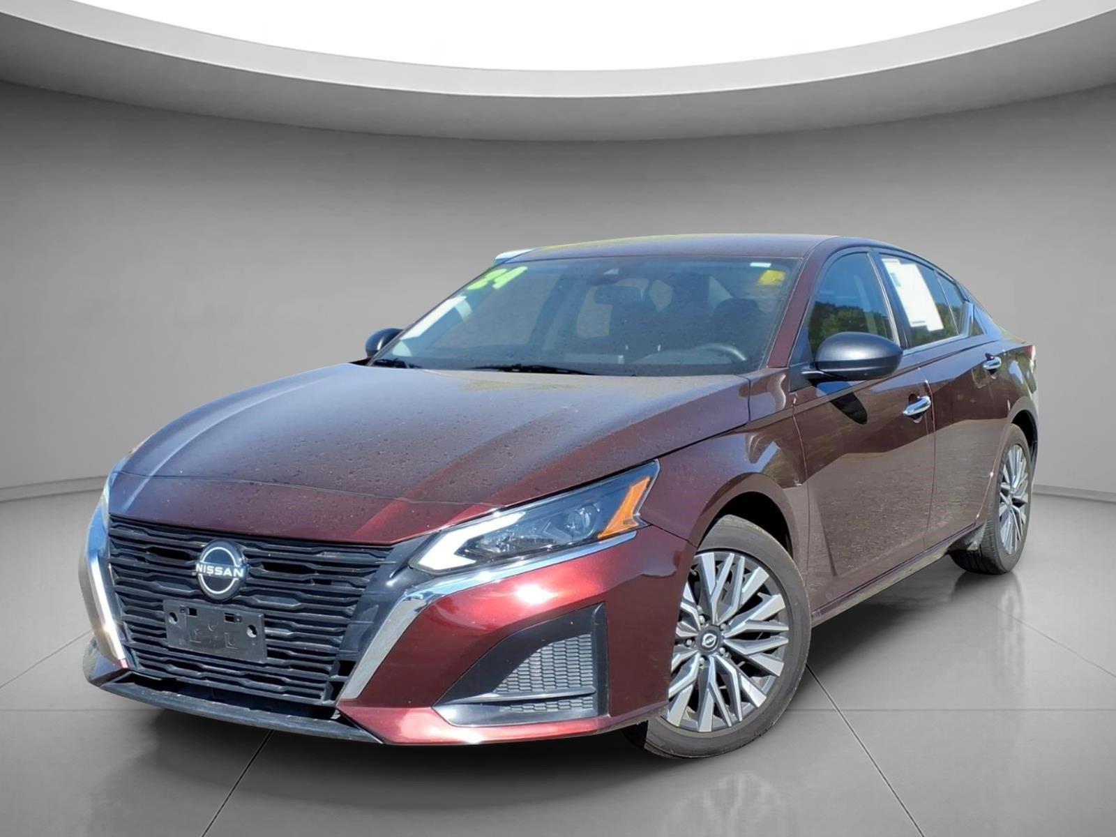 Garnet Pearl Metallic 2024 Nissan Altima 2.5 SV FWD Sedan Front-Wheel Drive Continuously Variable Transmission