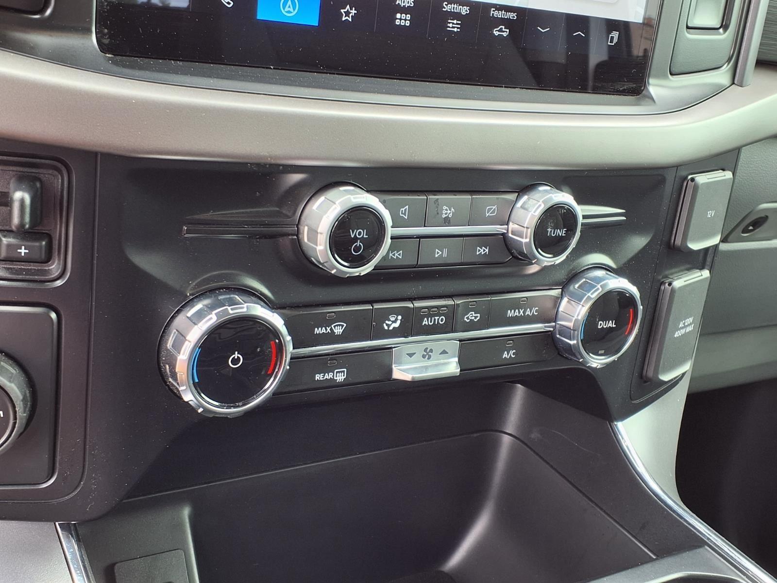 New 2024 OXFORD_WHITE Ford XLT image 26