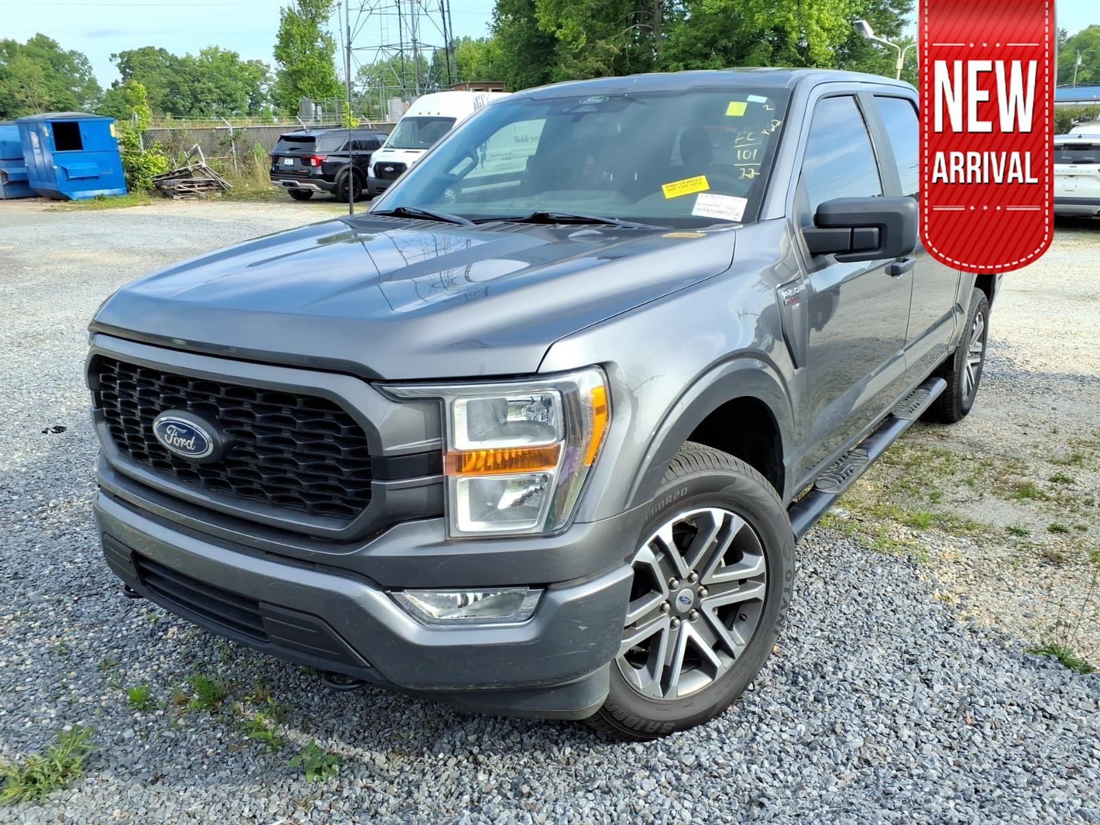 Carbonized Gray Metallic 2022 Ford F-150 XL SuperCrew 4WD Pickup Truck Four-Wheel Drive Automatic