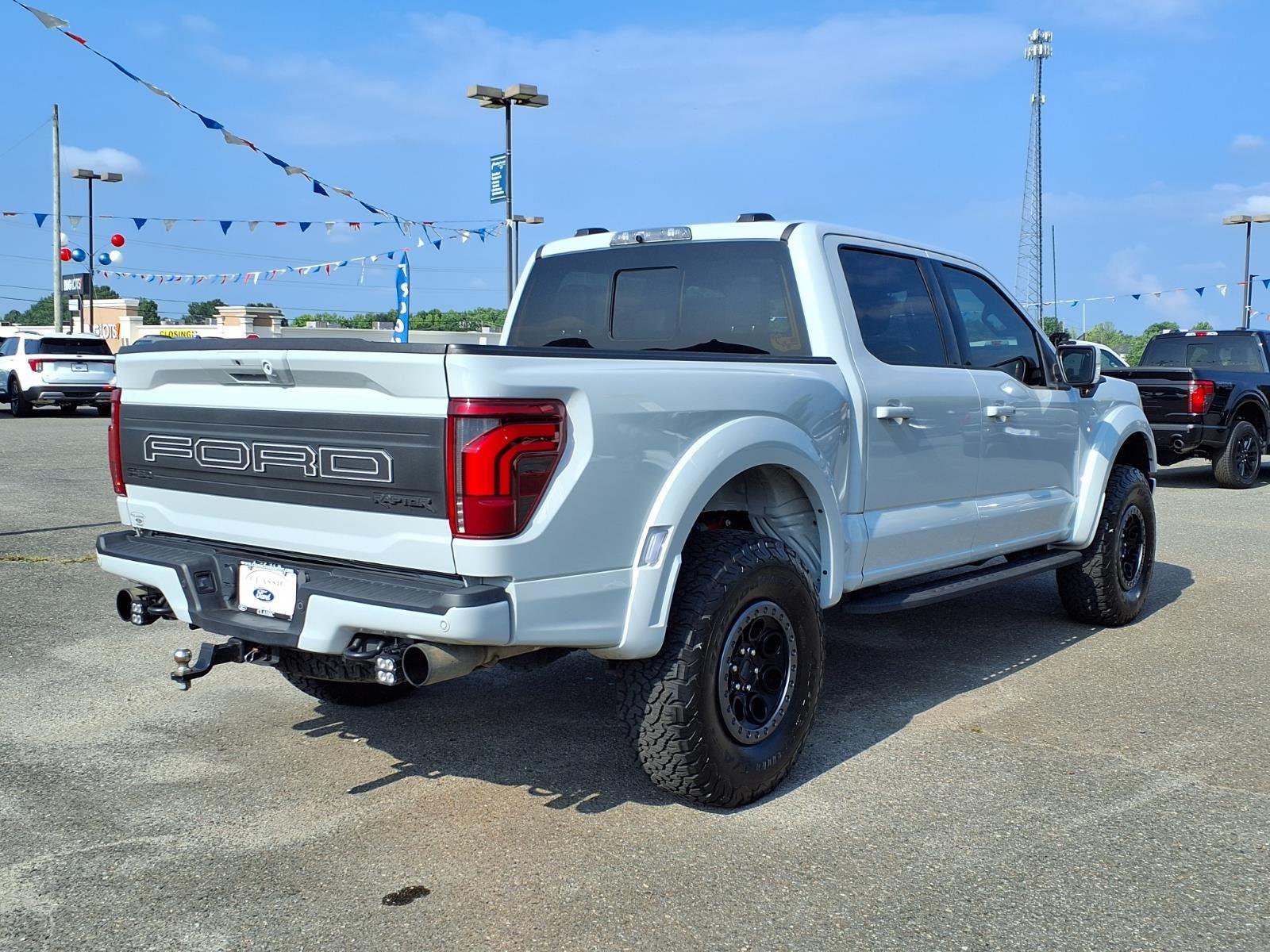 Used 2024 Avalanche Ford Raptor image 2